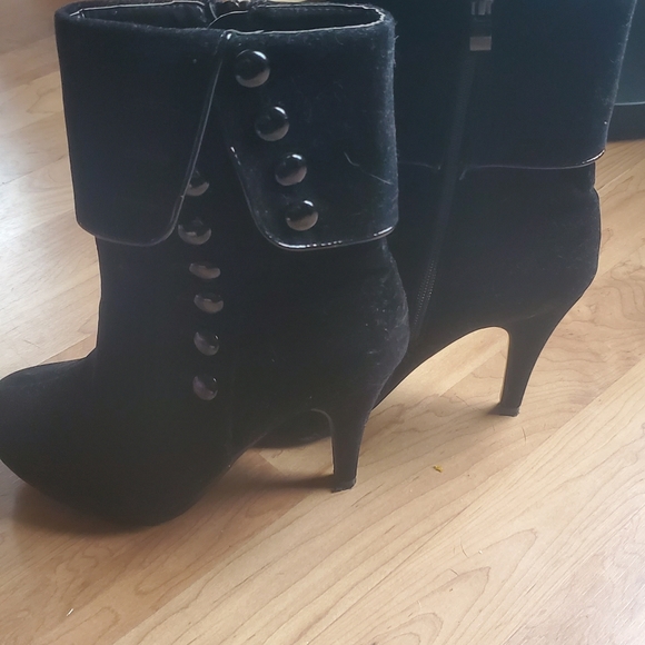 Boots - Picture 2 of 2